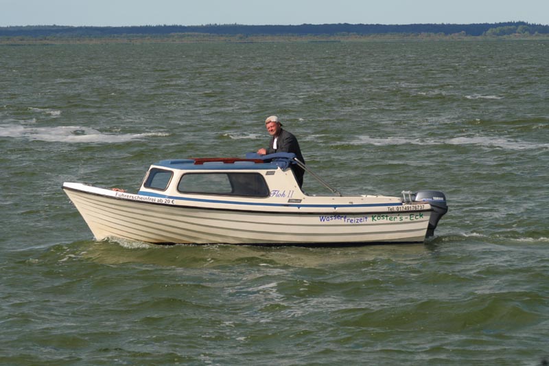 Kajuetboot Floh Fuehrerscheinfrei